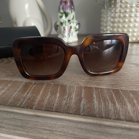 Burberry Sunglasses - Picture 2 of 6